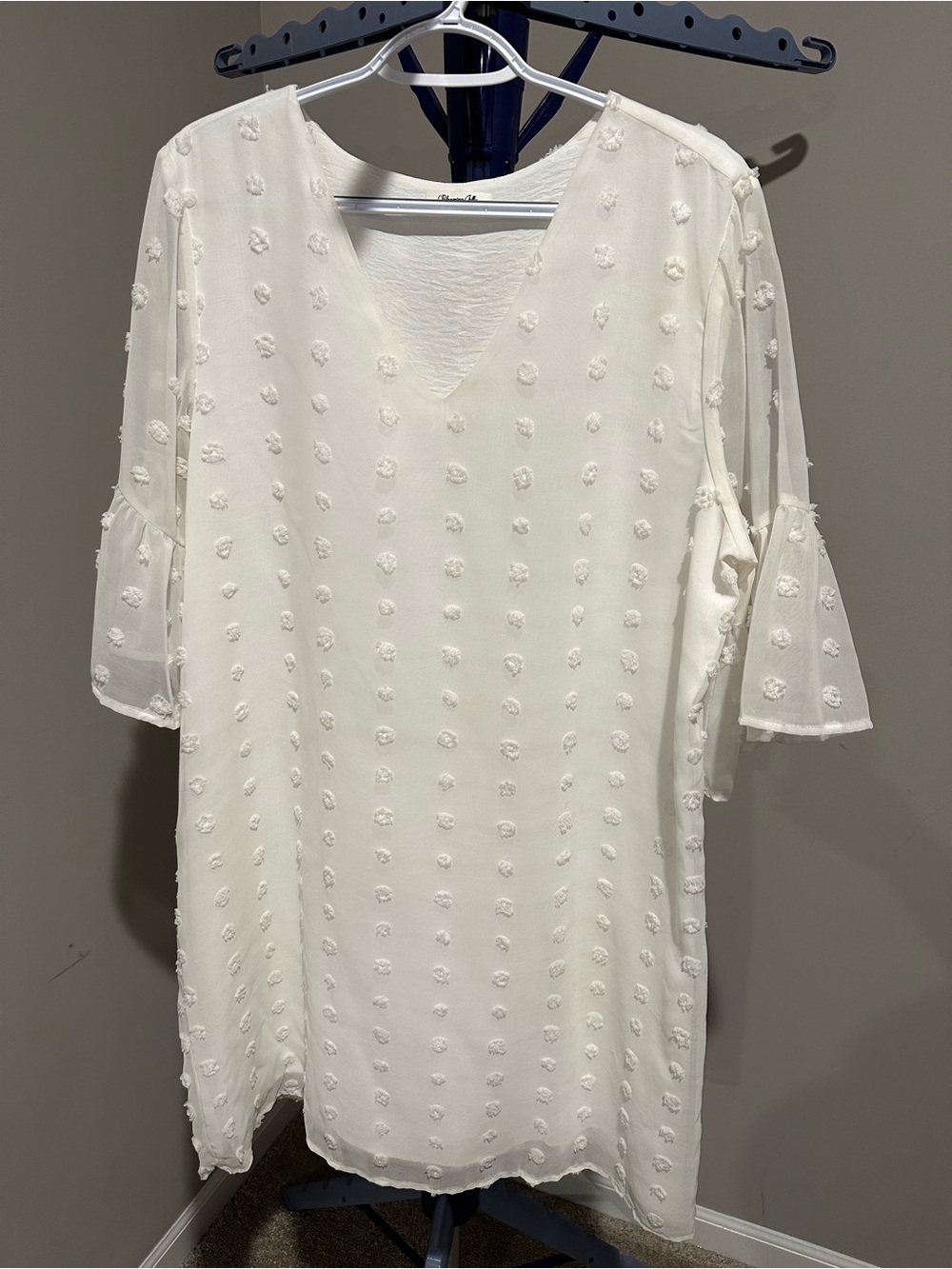 Cream Textured Dot V-Neck Tunic Top